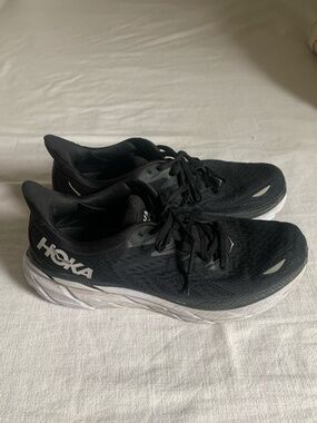 Hoka Clifton 8 Women's Size 10.5